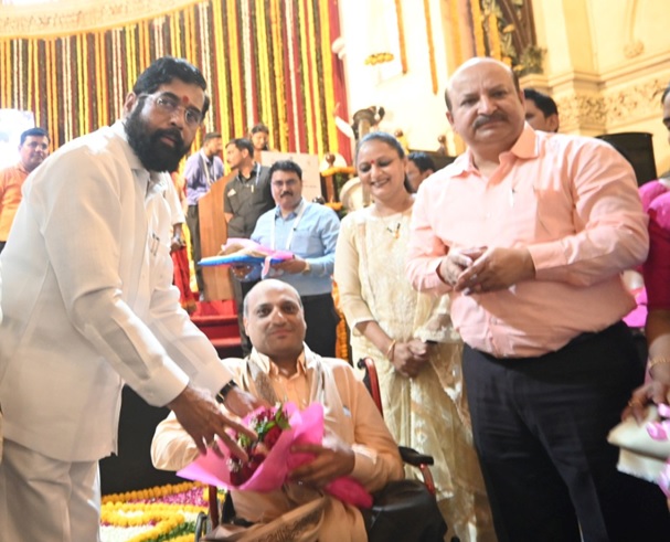 With Hon. Chief Minister Eknath Shinde Ji